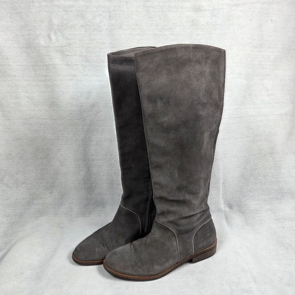 UGG Women's Daley Boot Size 8 Tall Riding Gray Suede Classic Equestrian Flat